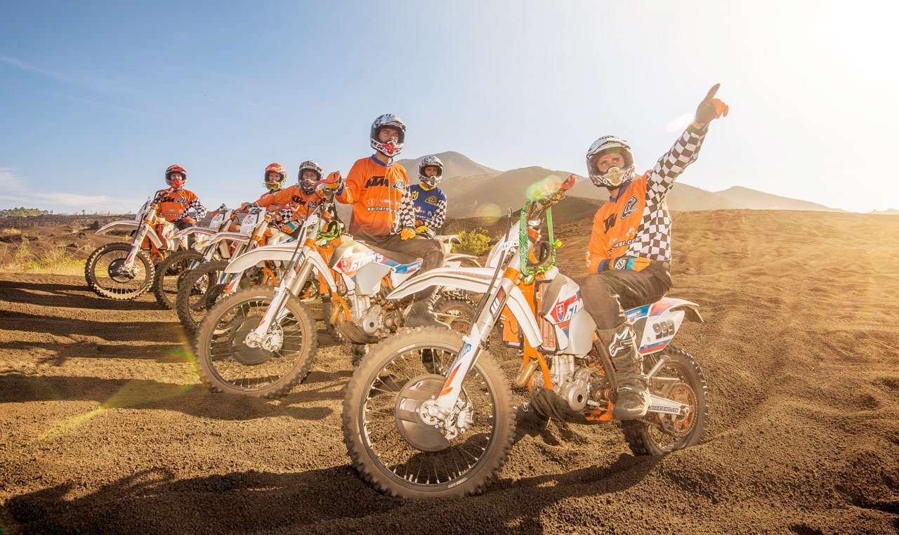 Go for a Thrilling Ride of Dirt Bike