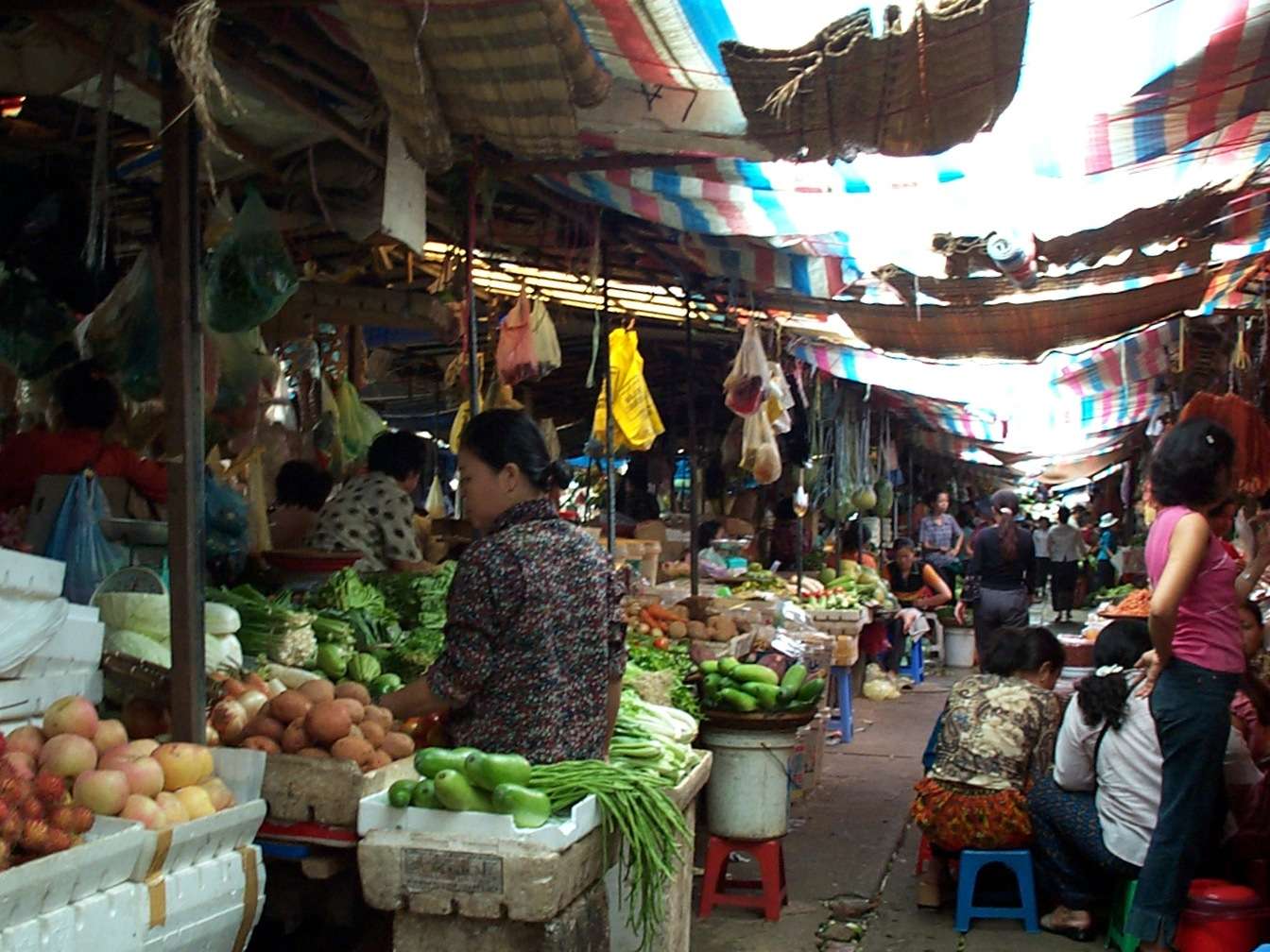 Visit Phnom Penh Local Markets