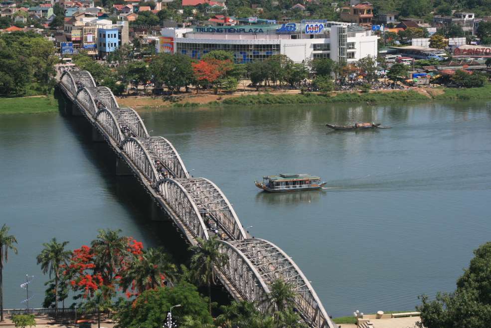 Truong Tien Bridge