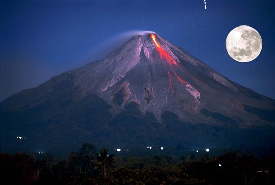 Java Active Volcano Trekking Expedition in Indonesia