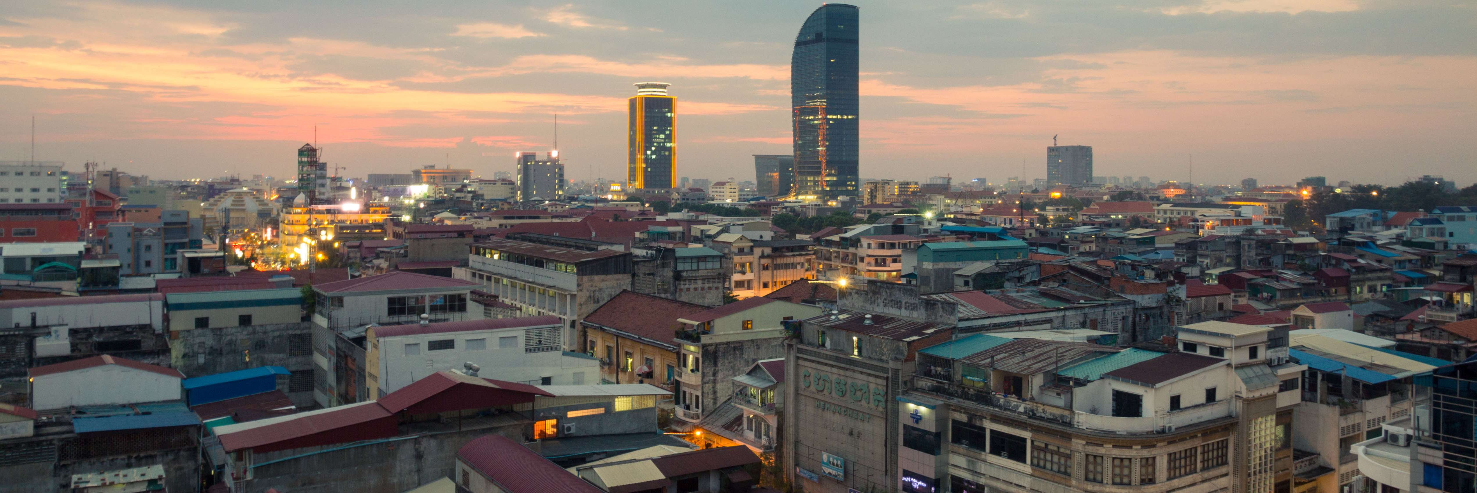  Phnom Penh Nightlife : A night full of light