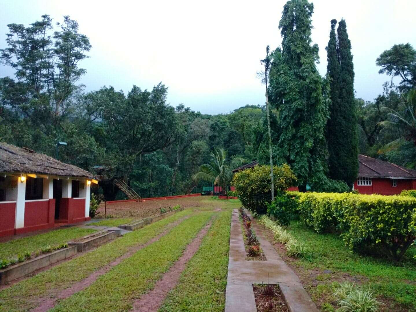 Hunkal Woods Homestay