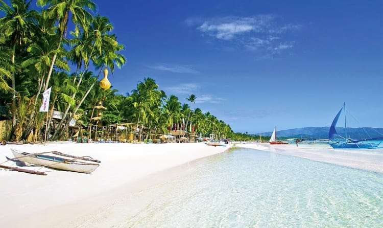 Explore the Pasir Putih Beach