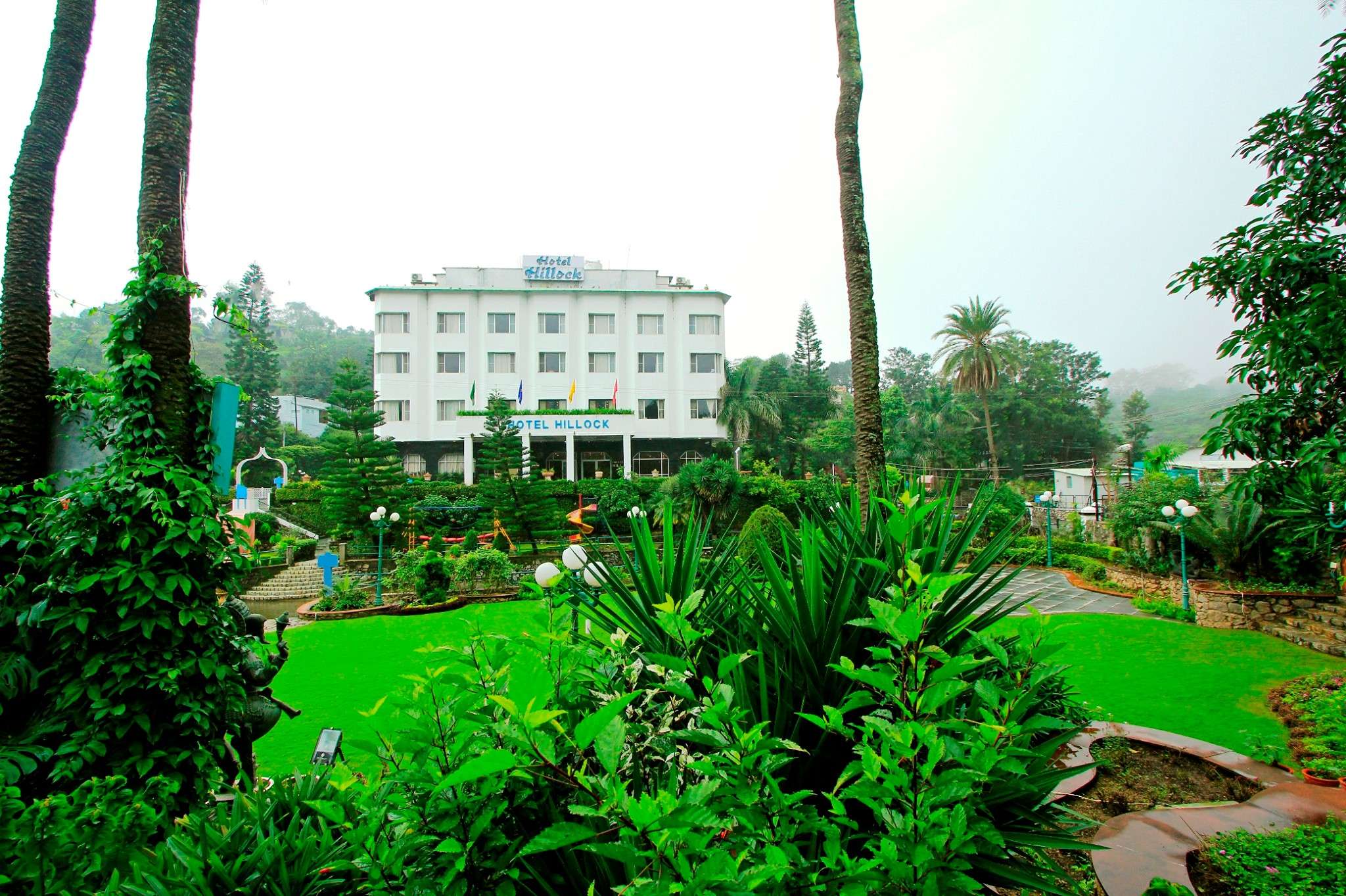 Hillock Resort