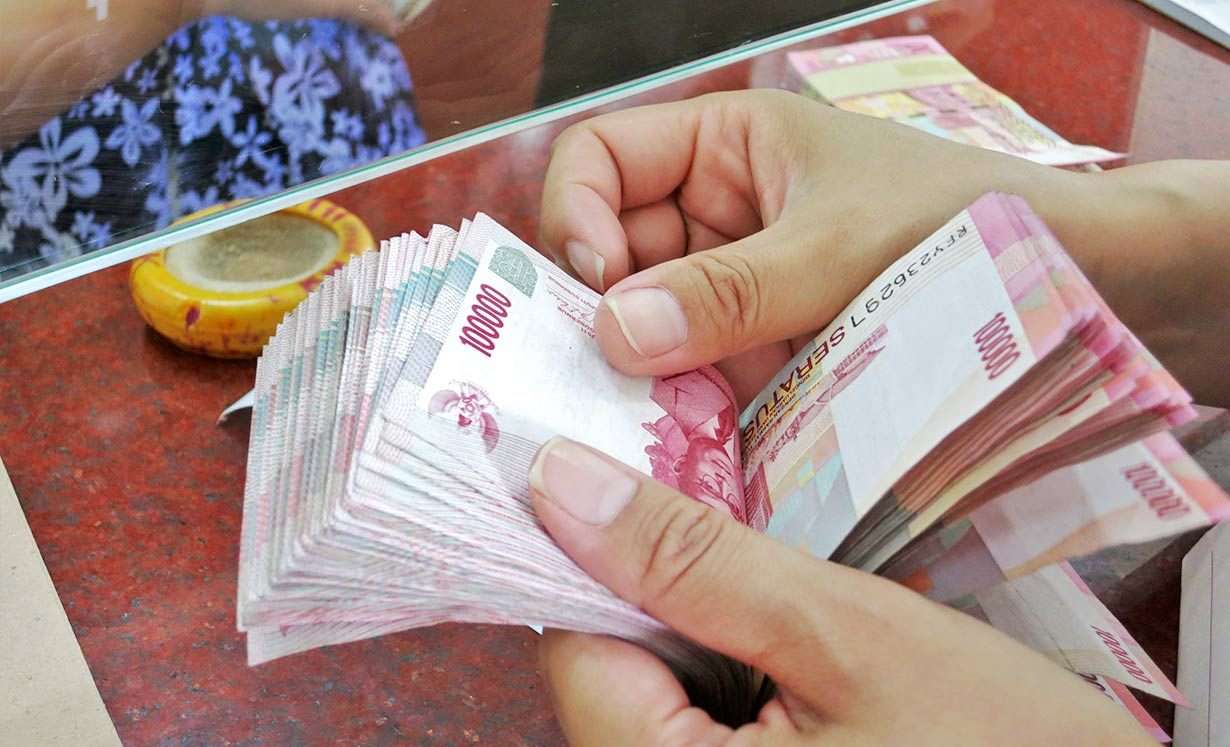 Phoney Money Changers