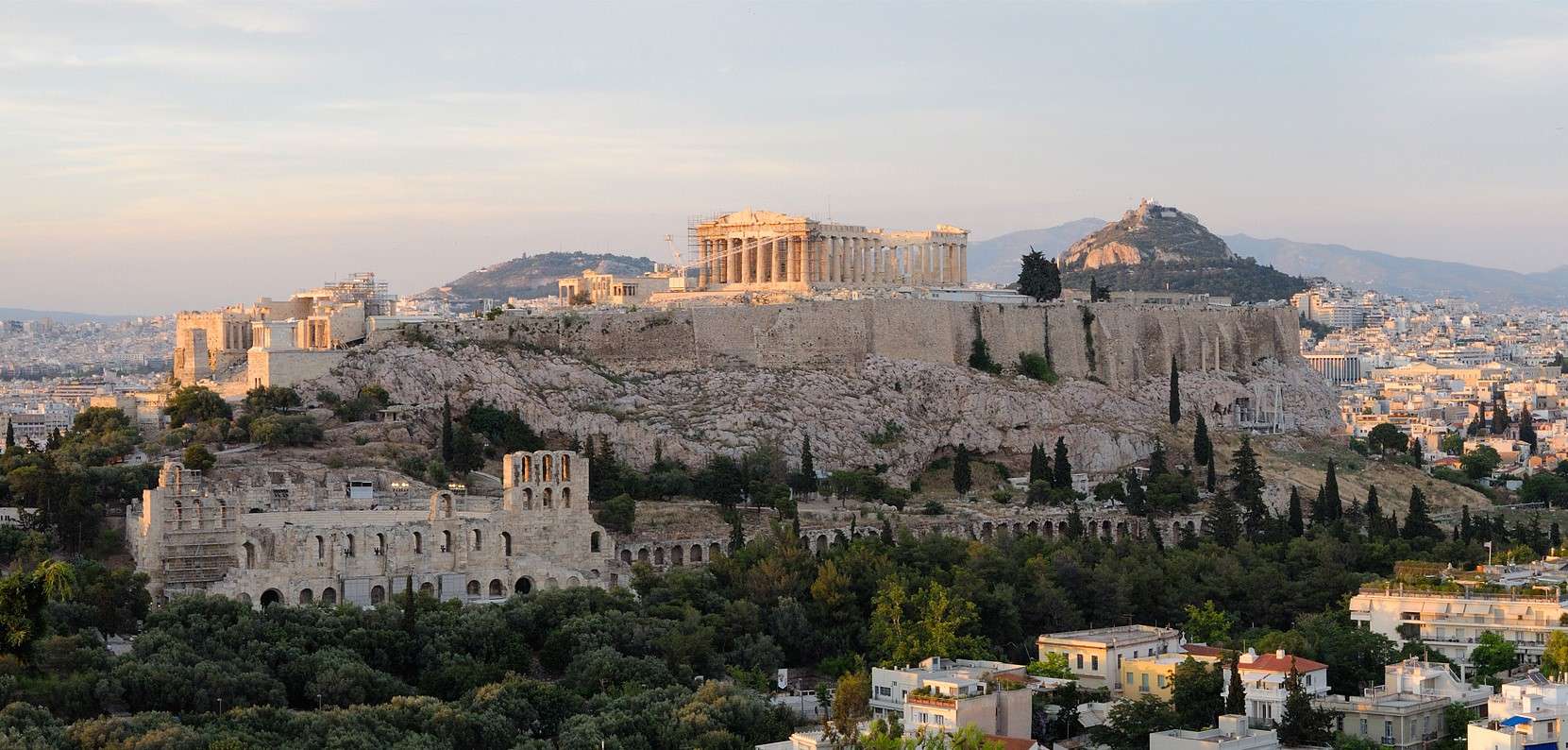 Greece Honeymoon Tour : a Blend of Romance and History