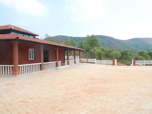 Kesinamane Homestay in Sakleshpur | Book Now & Save 18%