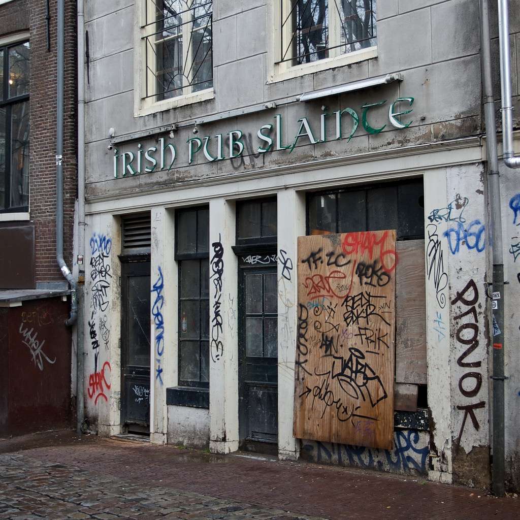 Rory’s Irish Pub & Guesthouse