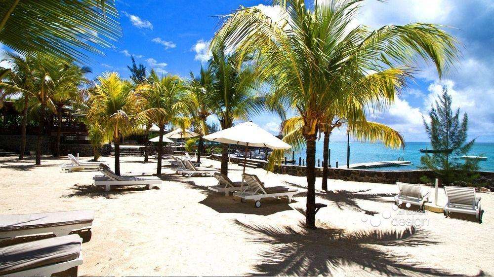 Hibiscus Beach Resort & Spa Hotel