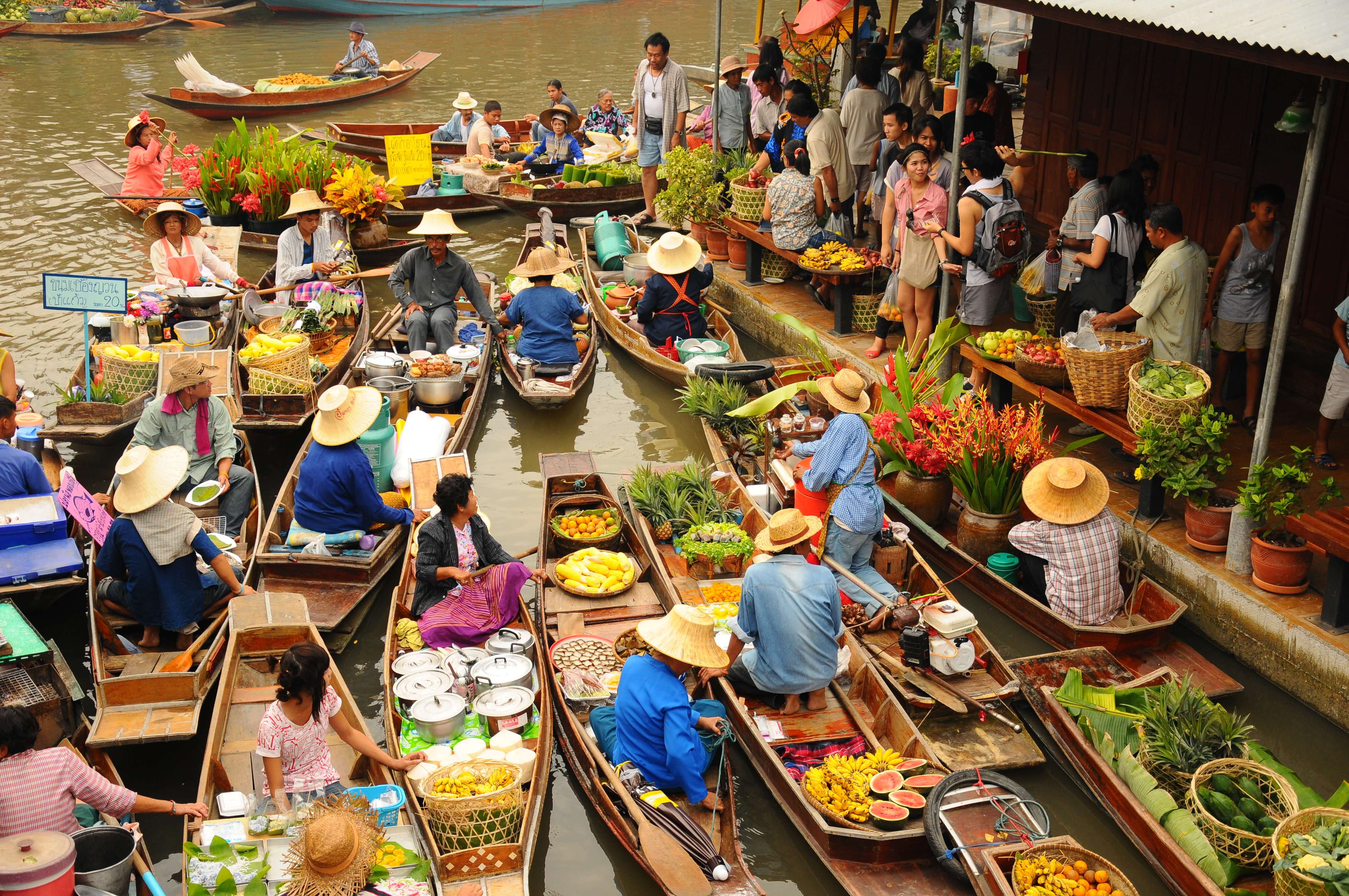 Amphawa Floating Market