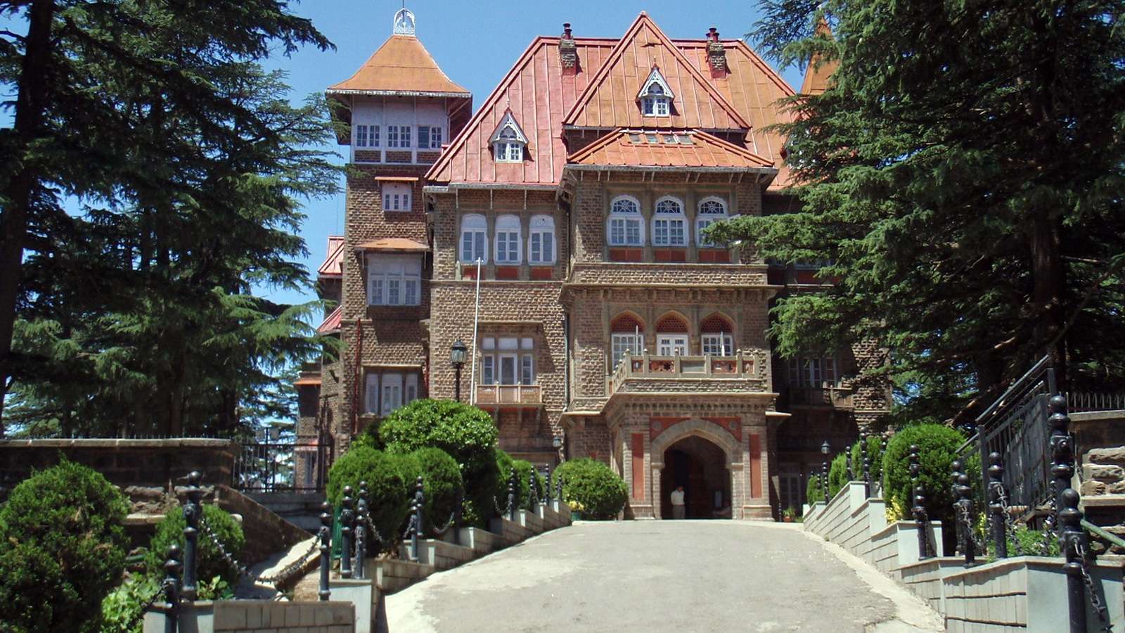 Take a Historical Walk in Kuthar Fort 