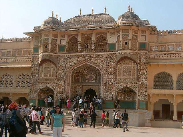 Full Day City Tour with Amber Fort Visit in Jaipur