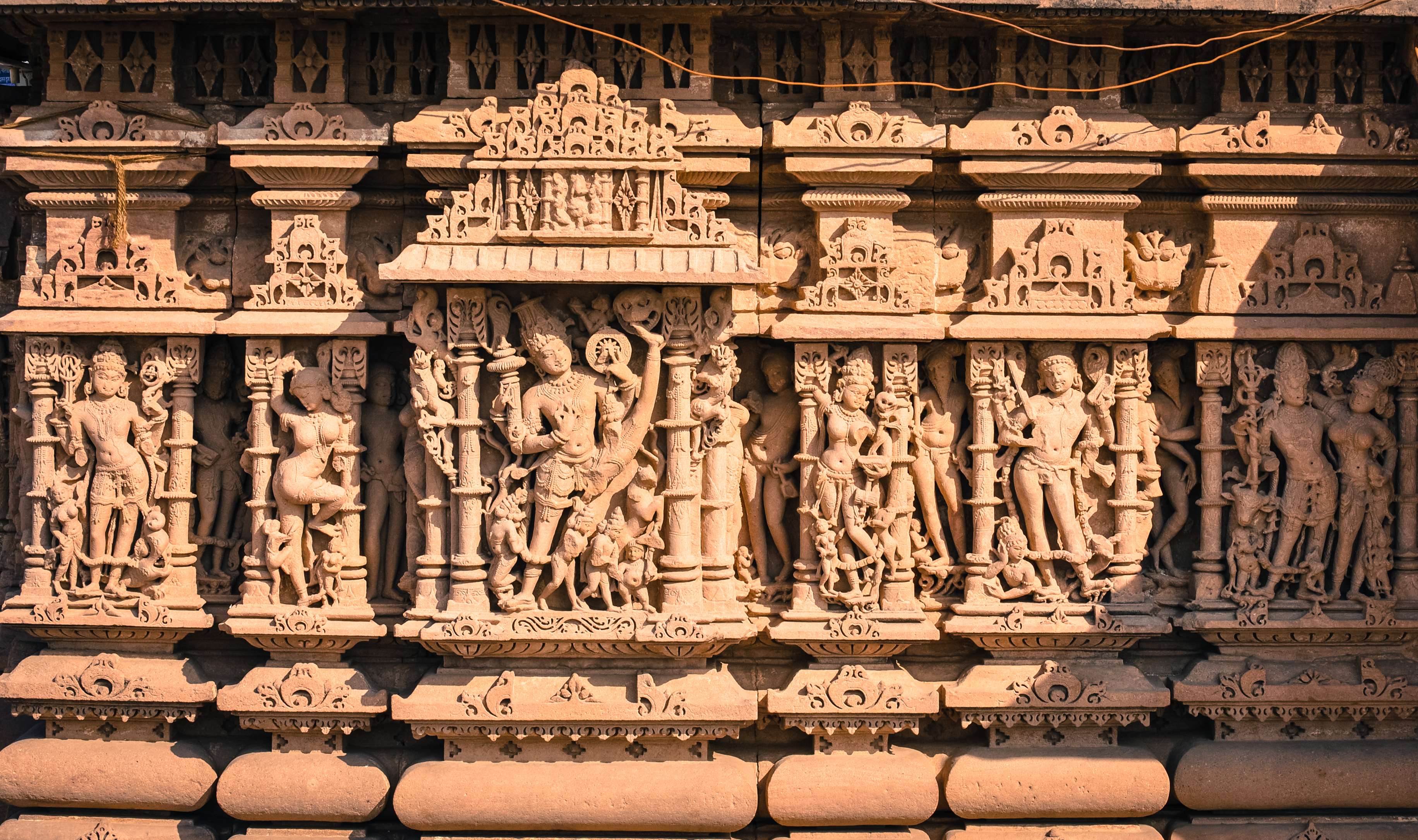 1492502395 osiya temple and architecture 41