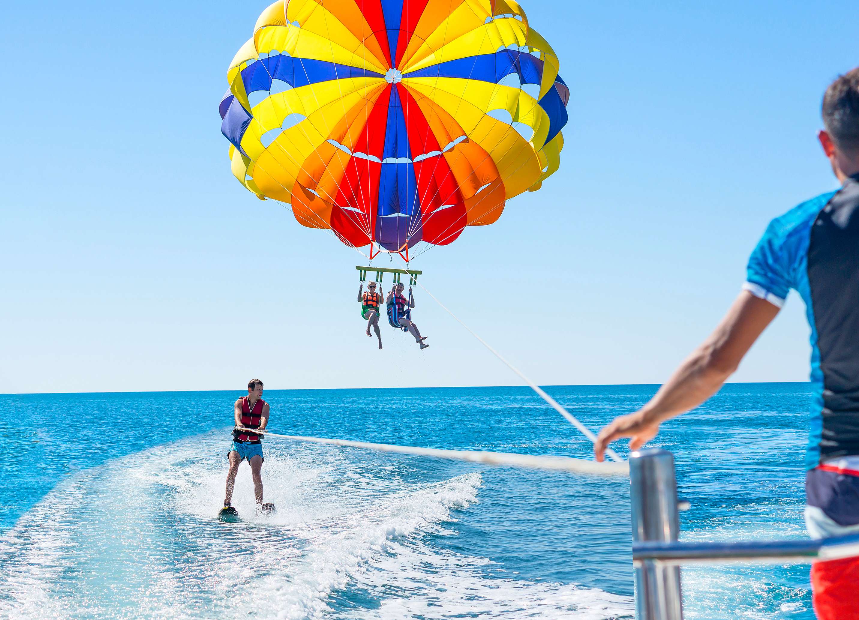 Parasailing in Dubai Flat 15% off