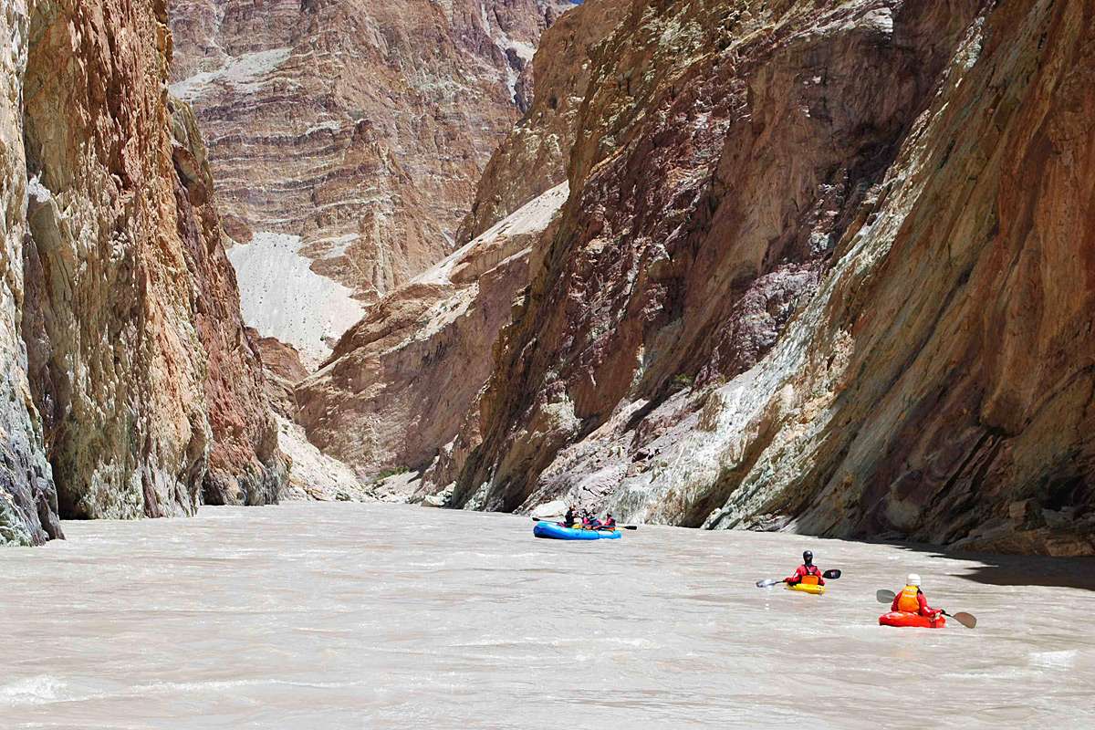 Rafting in Zanskar