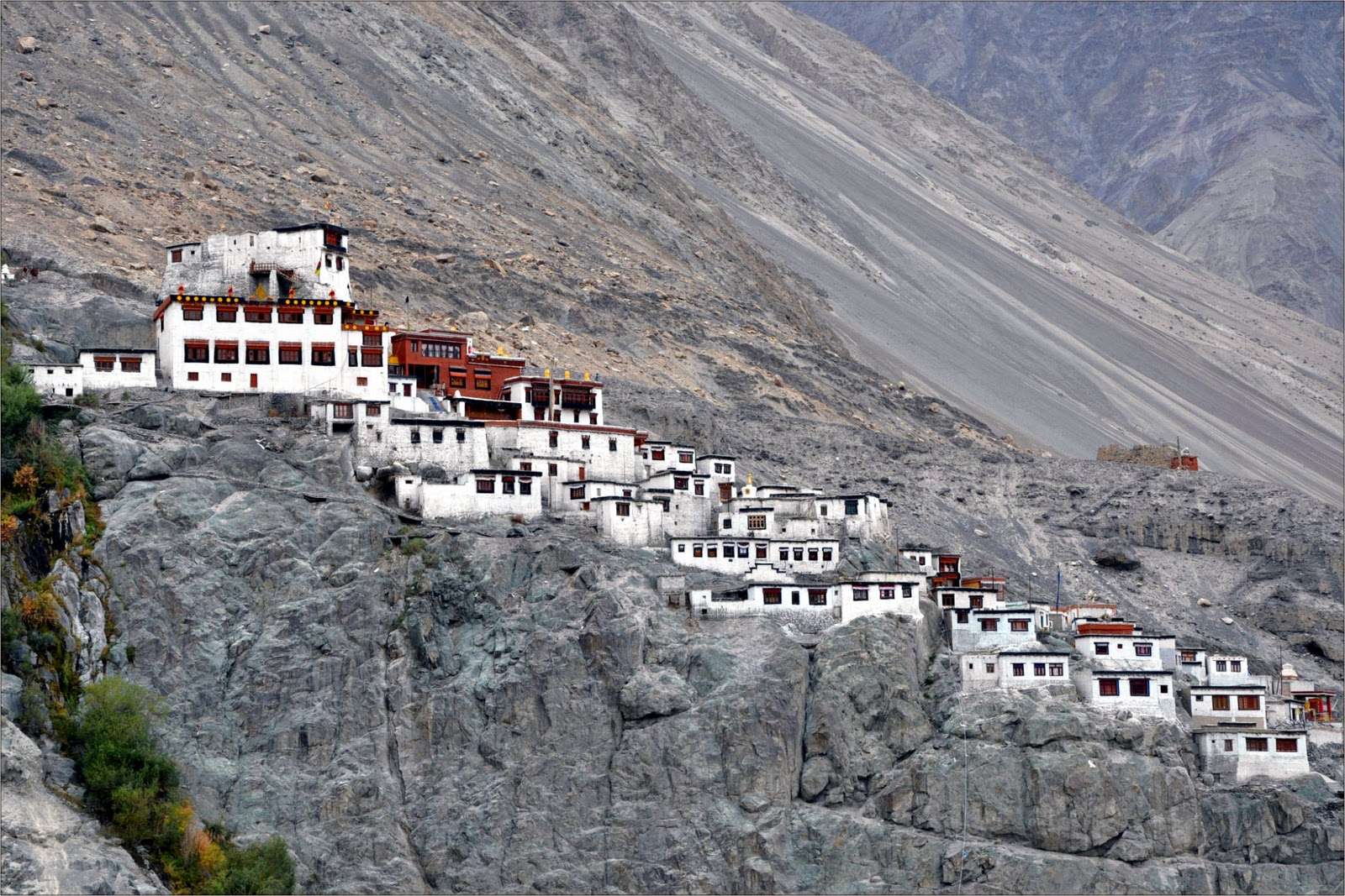 Diskit Gompa