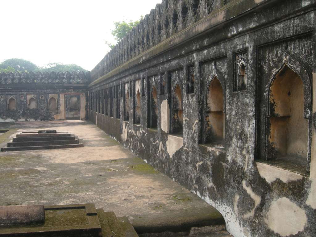 Mehrauli Archaeological Park 