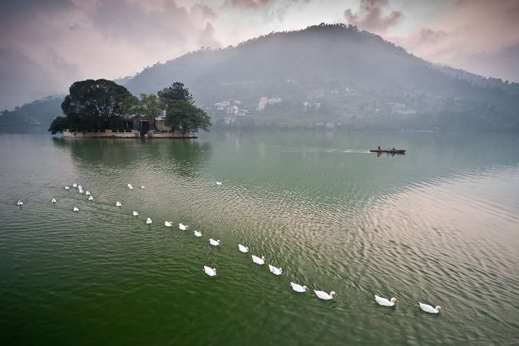Bhimtal (314 kms from Delhi)