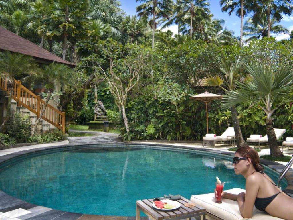 Elephant Safari Park Lodge