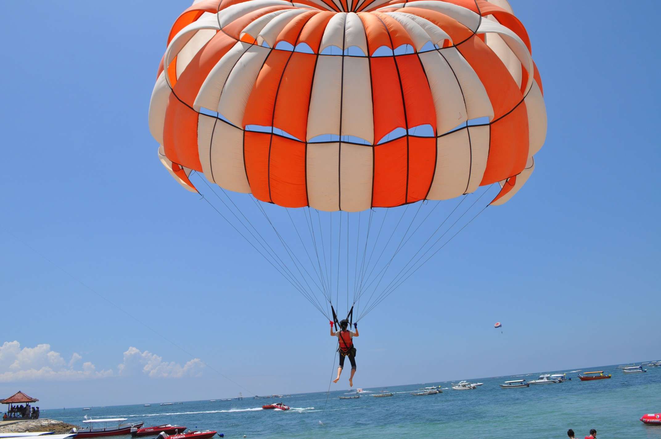 Parasailing 