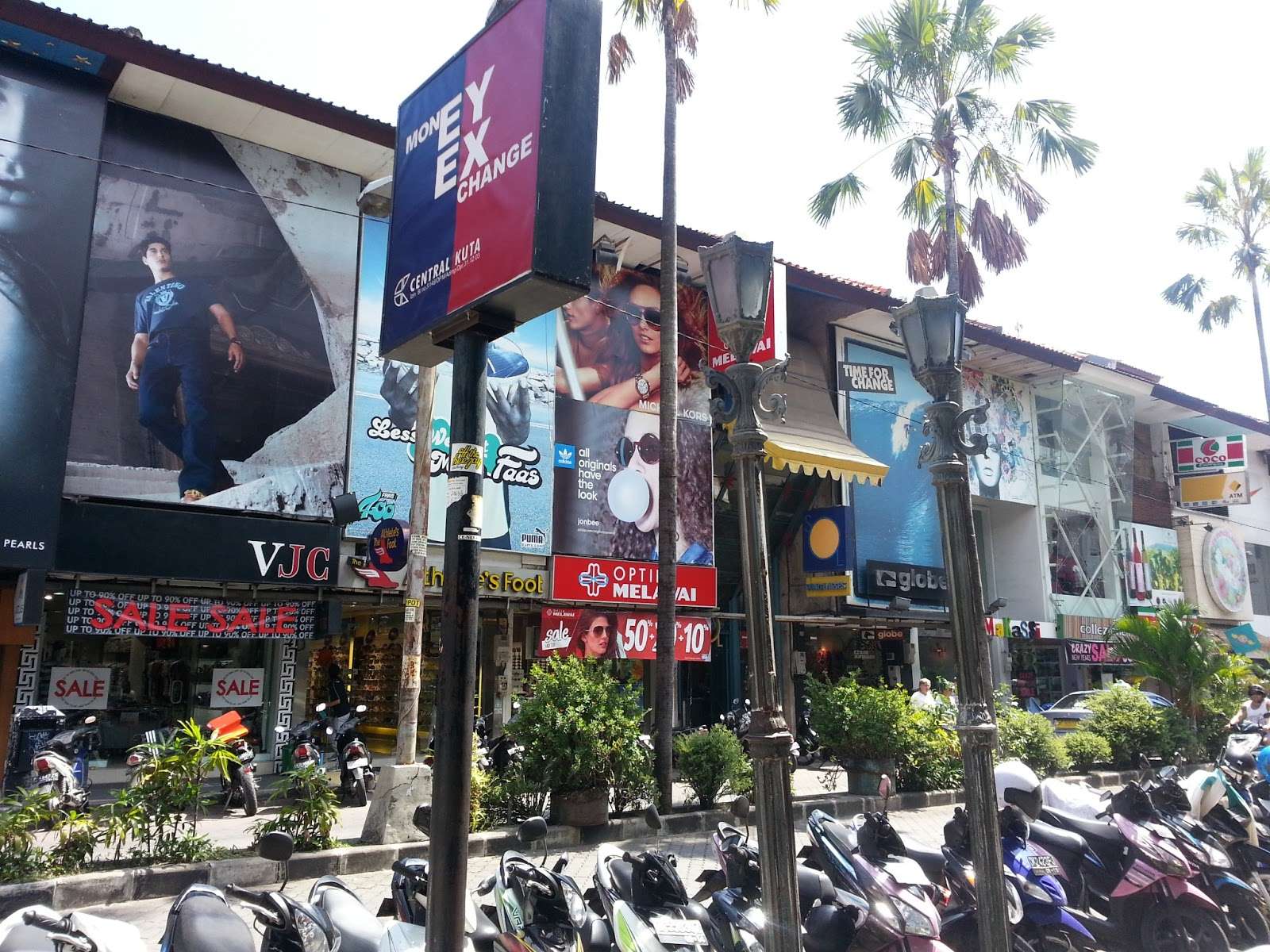 Kuta Square