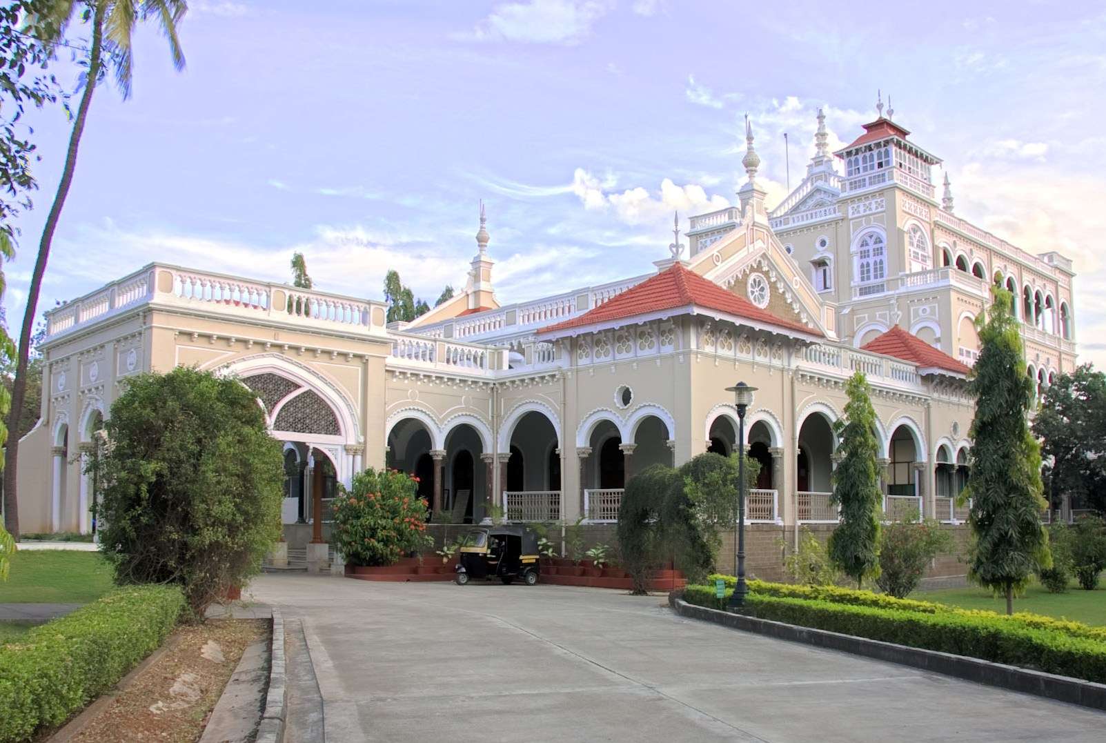 Visit Aga Khan Palace