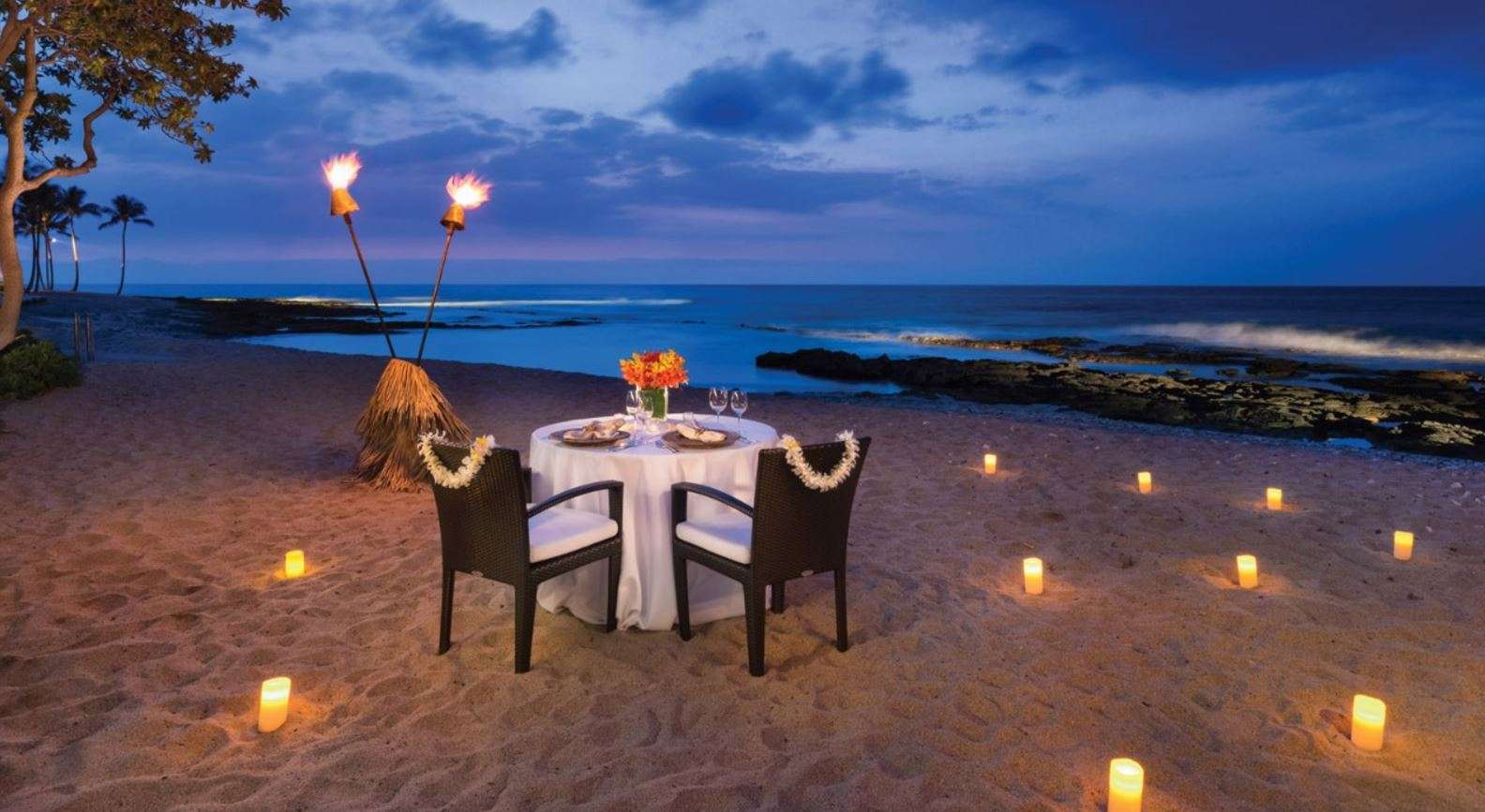 Go For a Romantic Beach Dinner - Canggu Beach Dinner