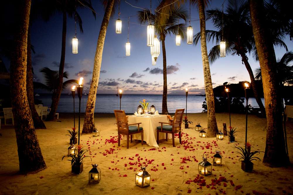 25 Best Romantic Dinners in Bali with Gorgeous Views