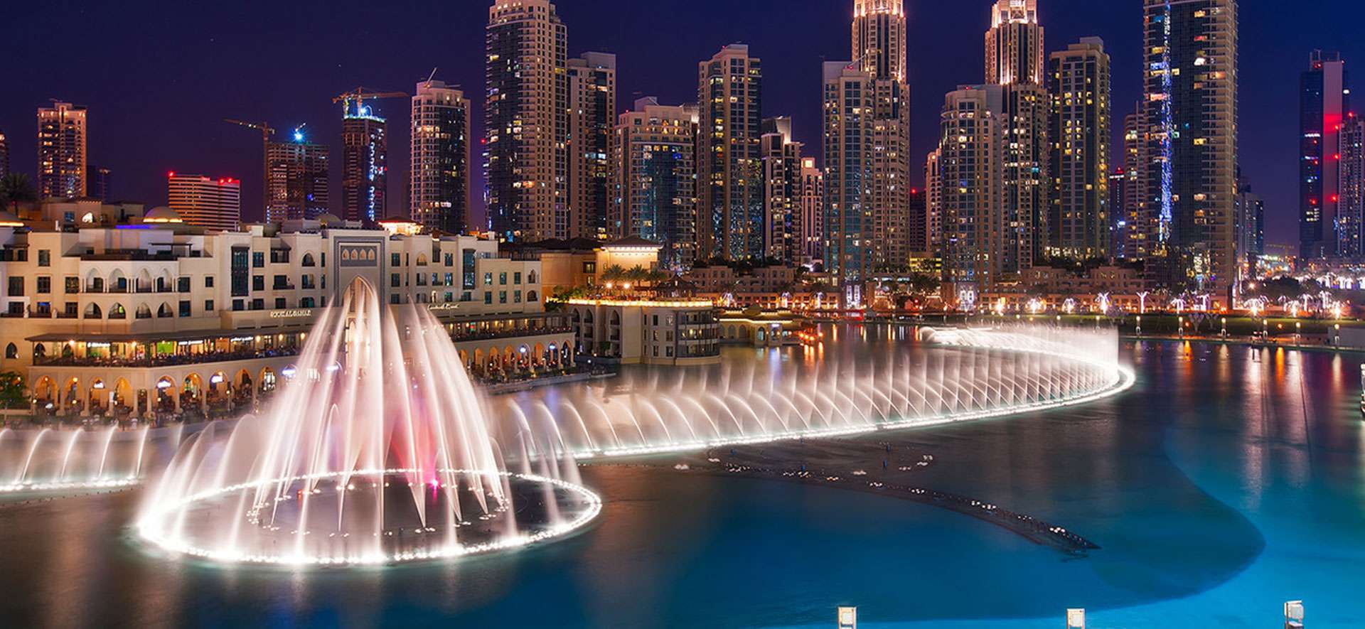 Witness Water Dance at the Dubai Fountain
