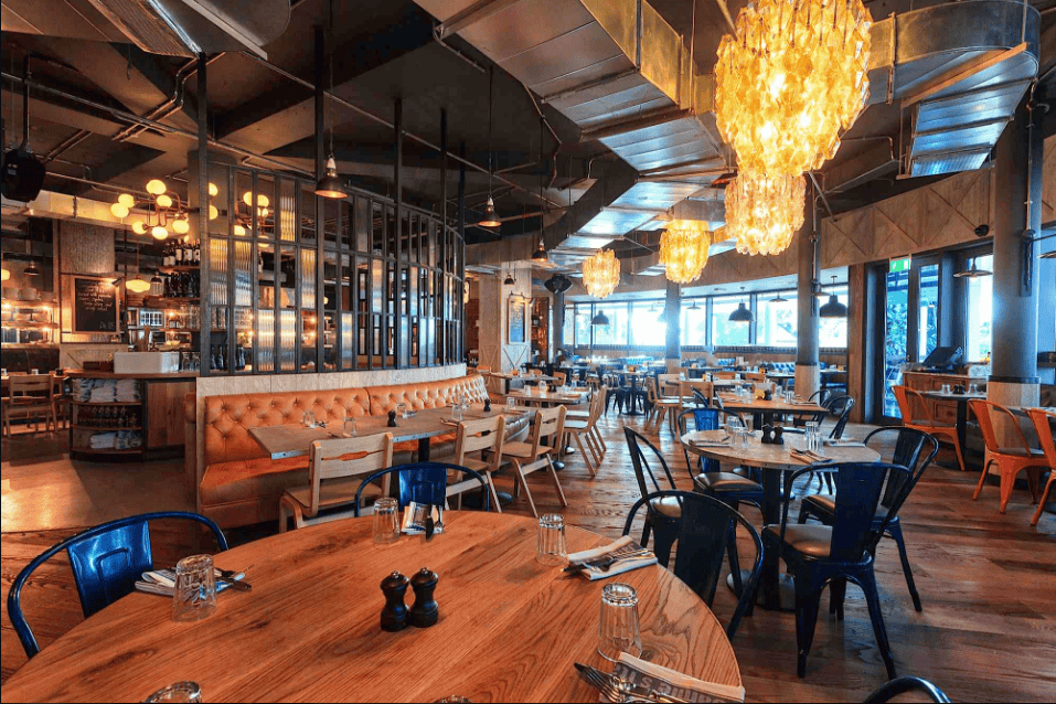 Relaxed Night Out With Spouse - Jamie's Italian