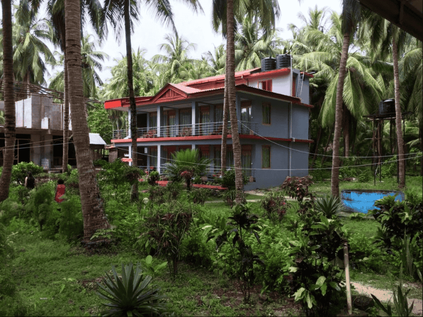 Coco-n-huts Beach Resort