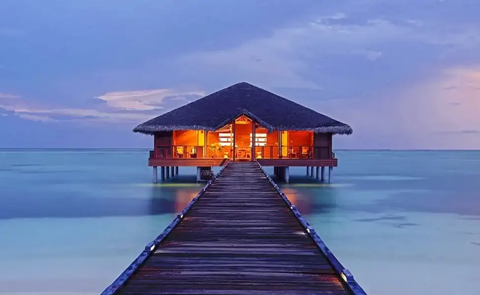 Angaga Island Resort