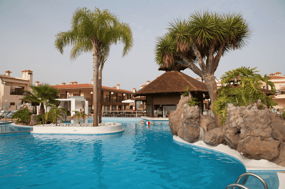 Royal Island Beach Club