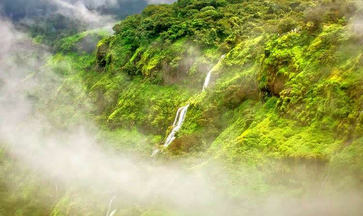 Panchgani (244 Km from Mumbai)
