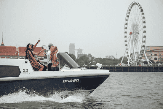 Explore Bangkok In Private Speedboat