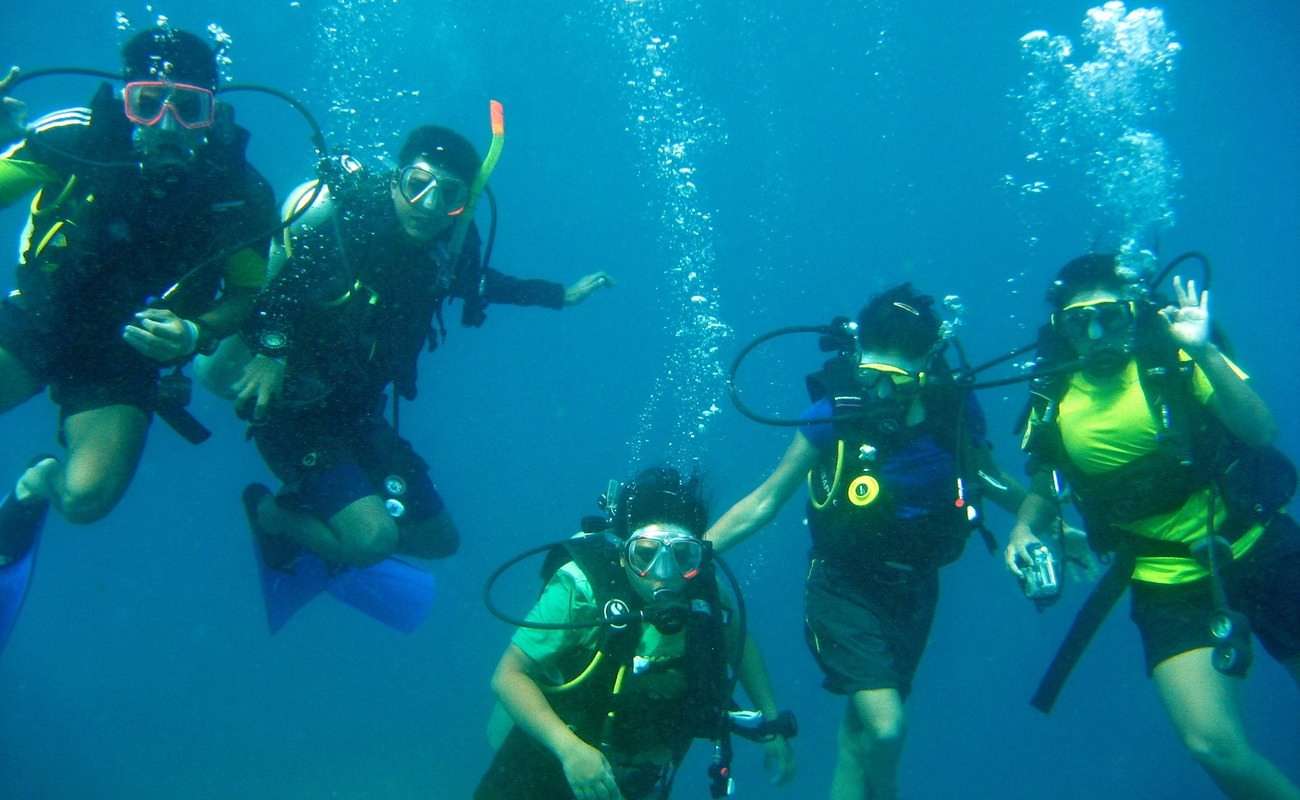 Scuba Diving at Grand Island