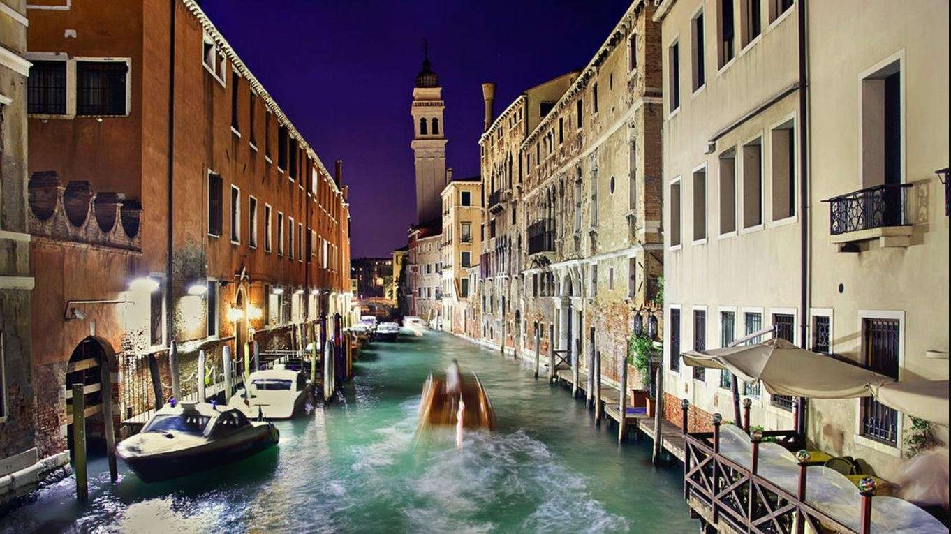 Bella Venezia, Corfu