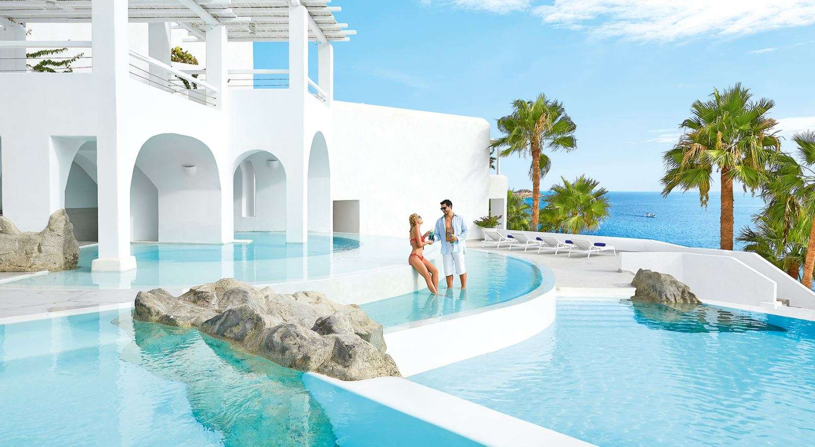 Mykonos Blu, Mykonos