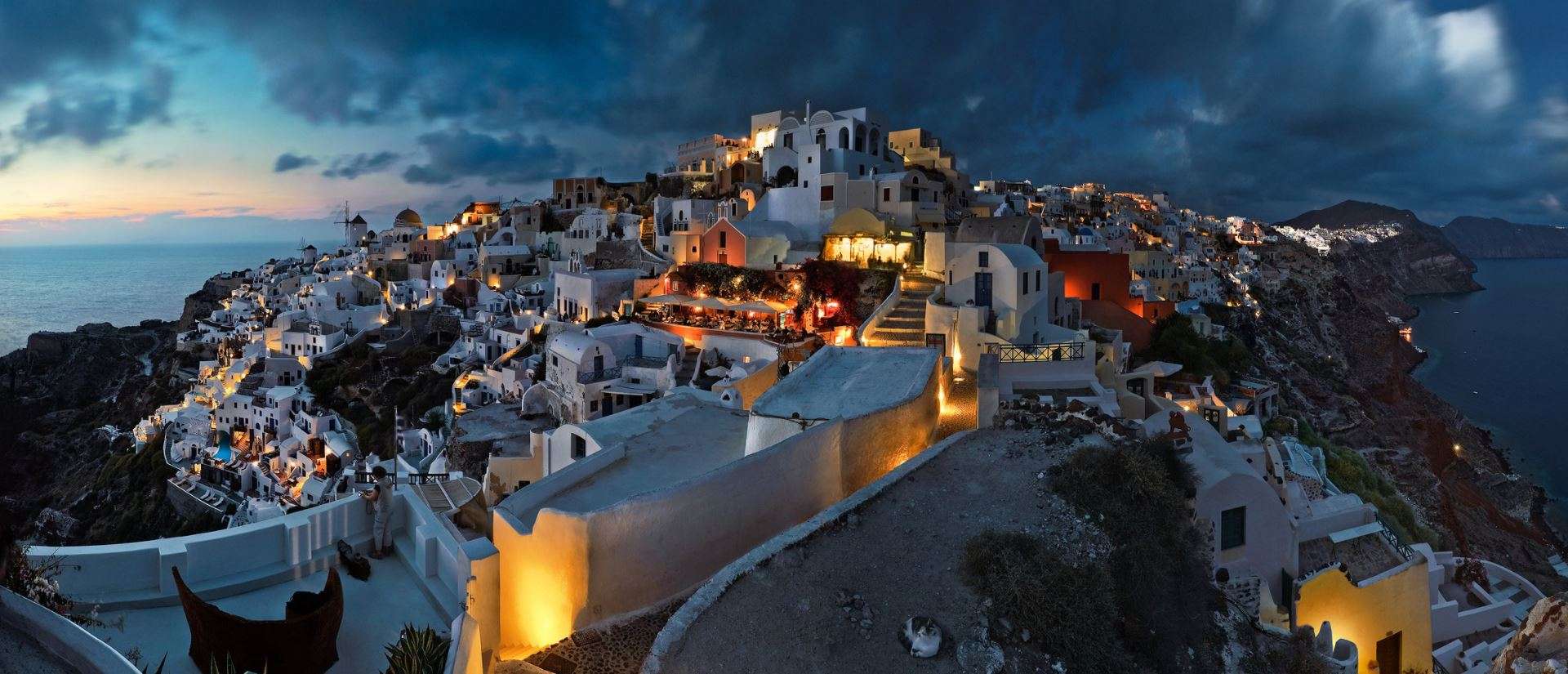 Honeymoon In Santorini Travel Guide