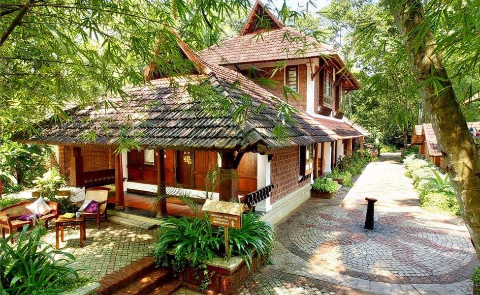 Punnamada Backwater Resort