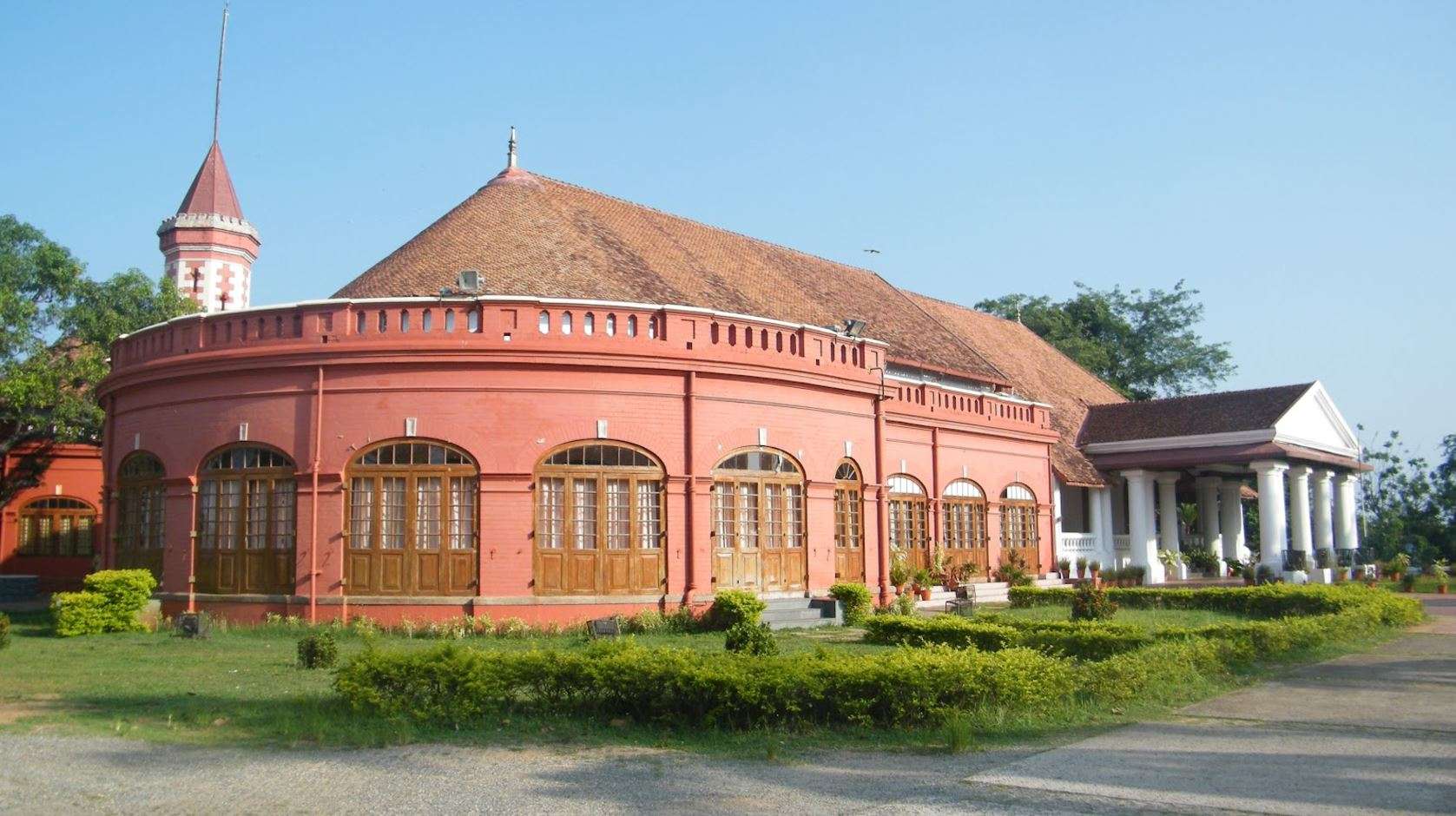 Visit Ancient Palace Of Kanakakunnu