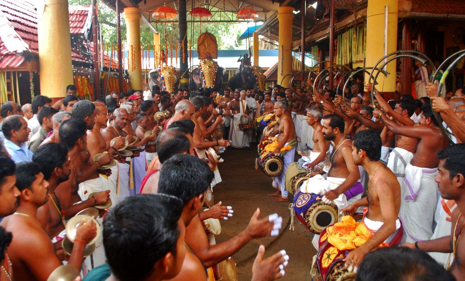 Listen To Panchavadyam