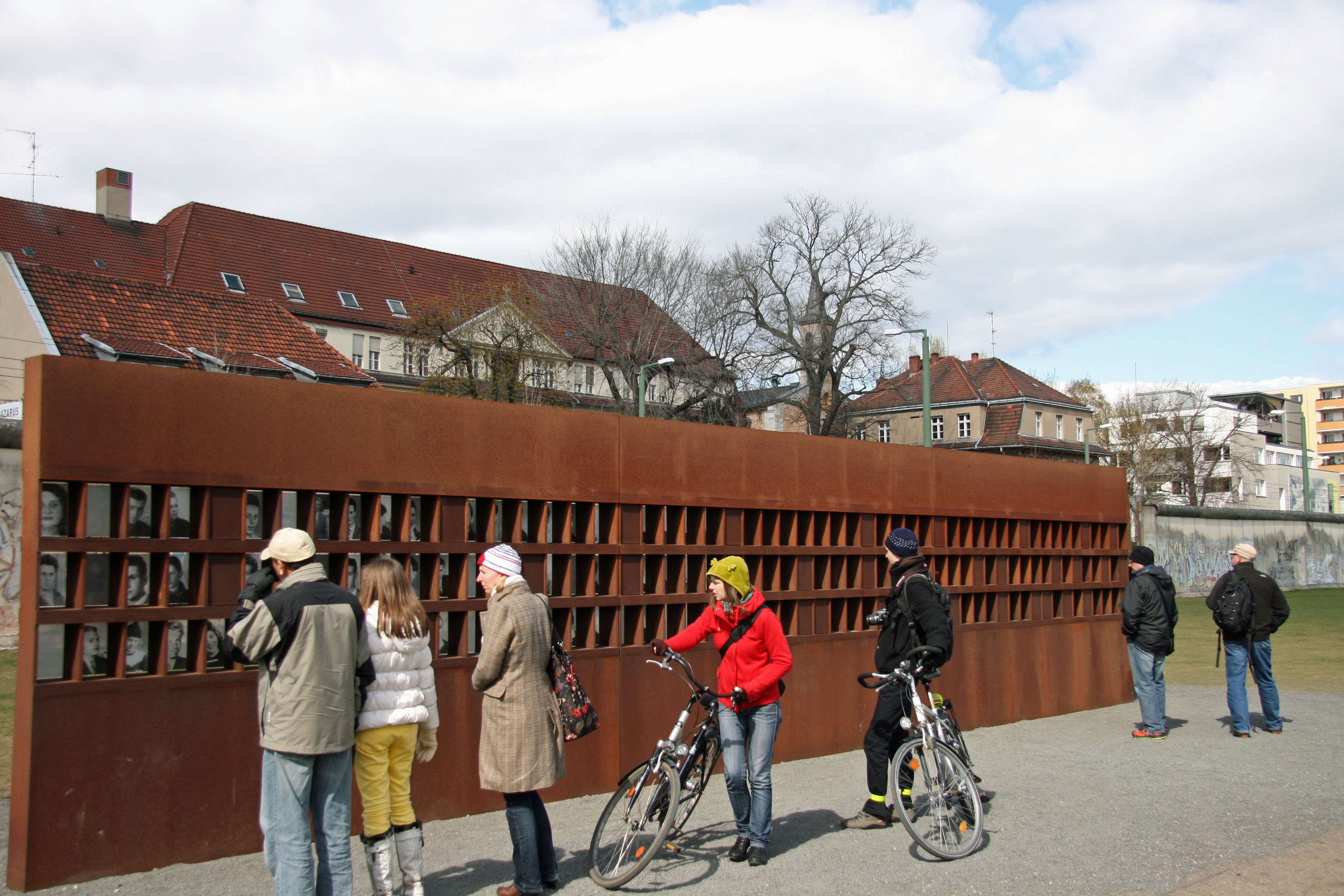Experience The Berlin Wall Memorial On A Bicycle