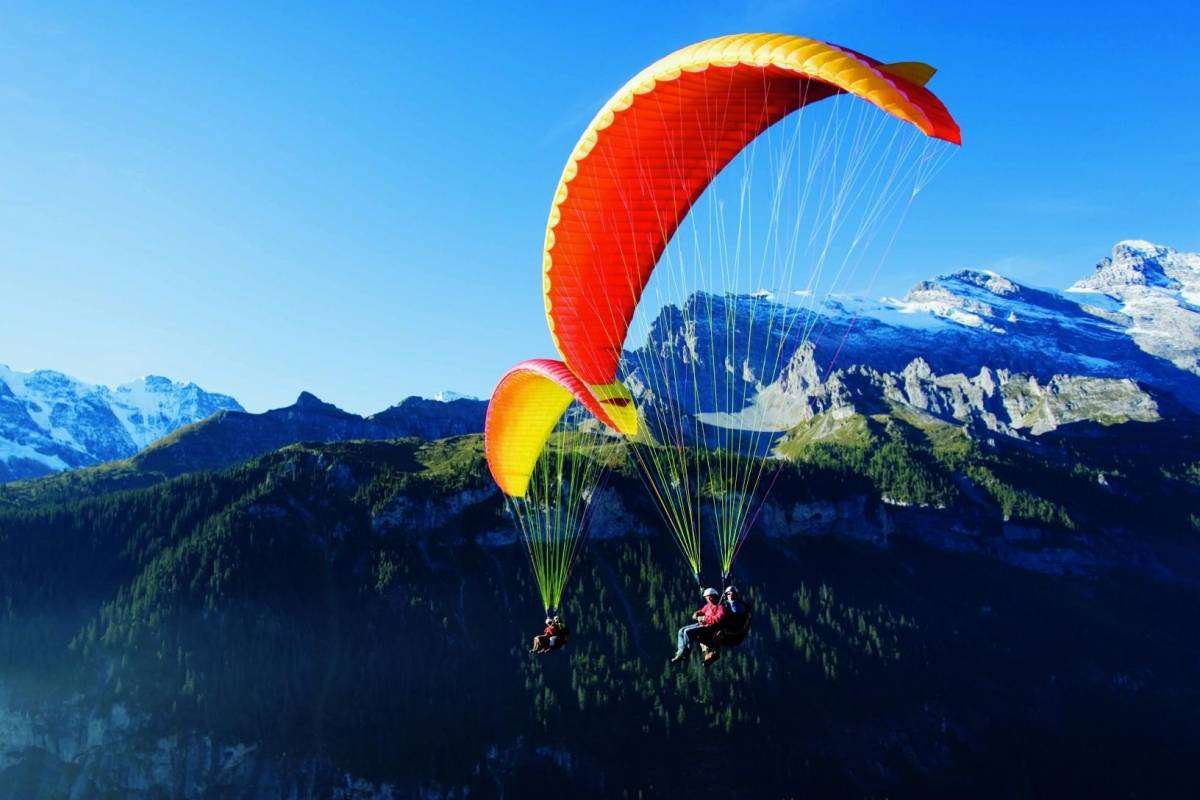 Paragliding With The Snow, Interlaken