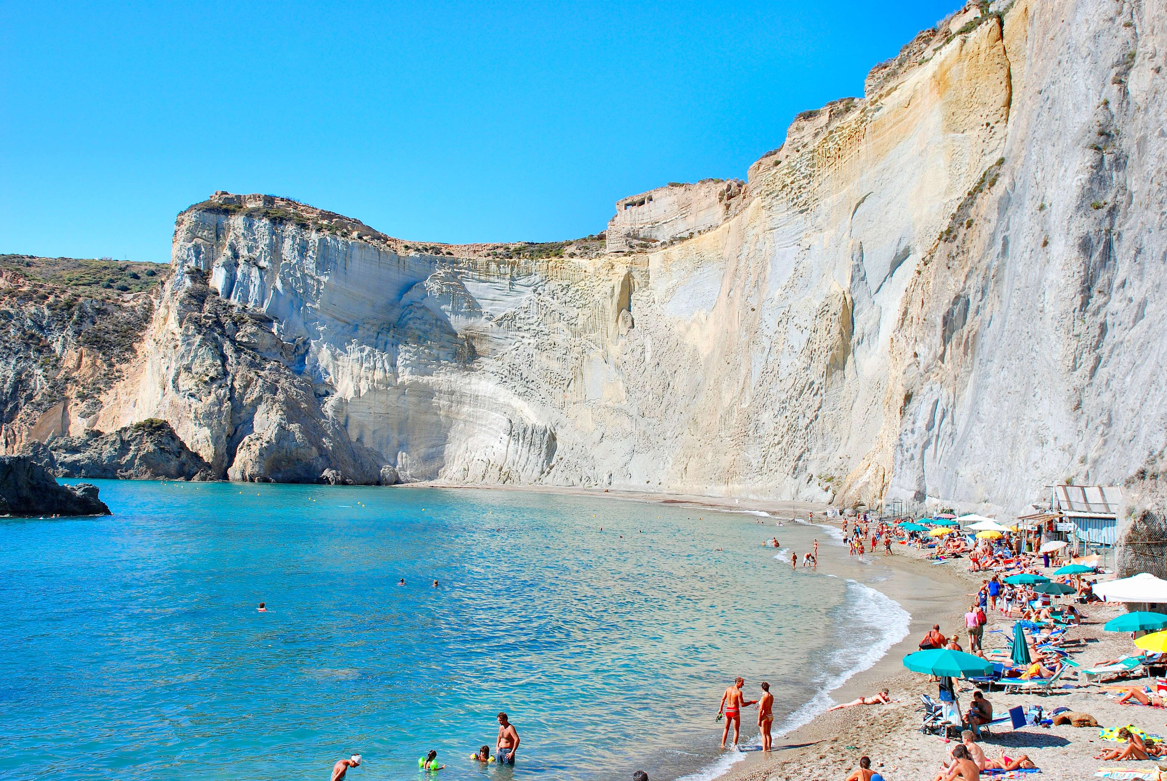 Spiaggia di Chiaia di Luna, Ponza