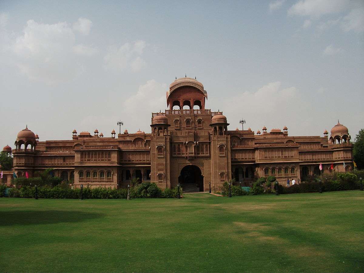 Lalgarh palace