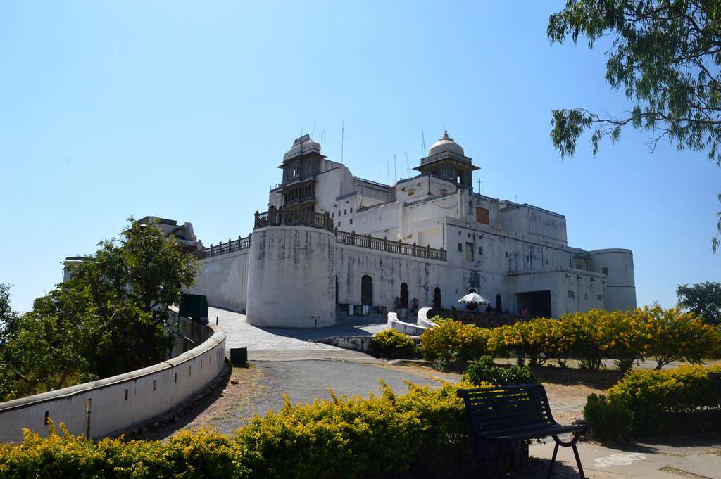 Visit Monsoon Palace