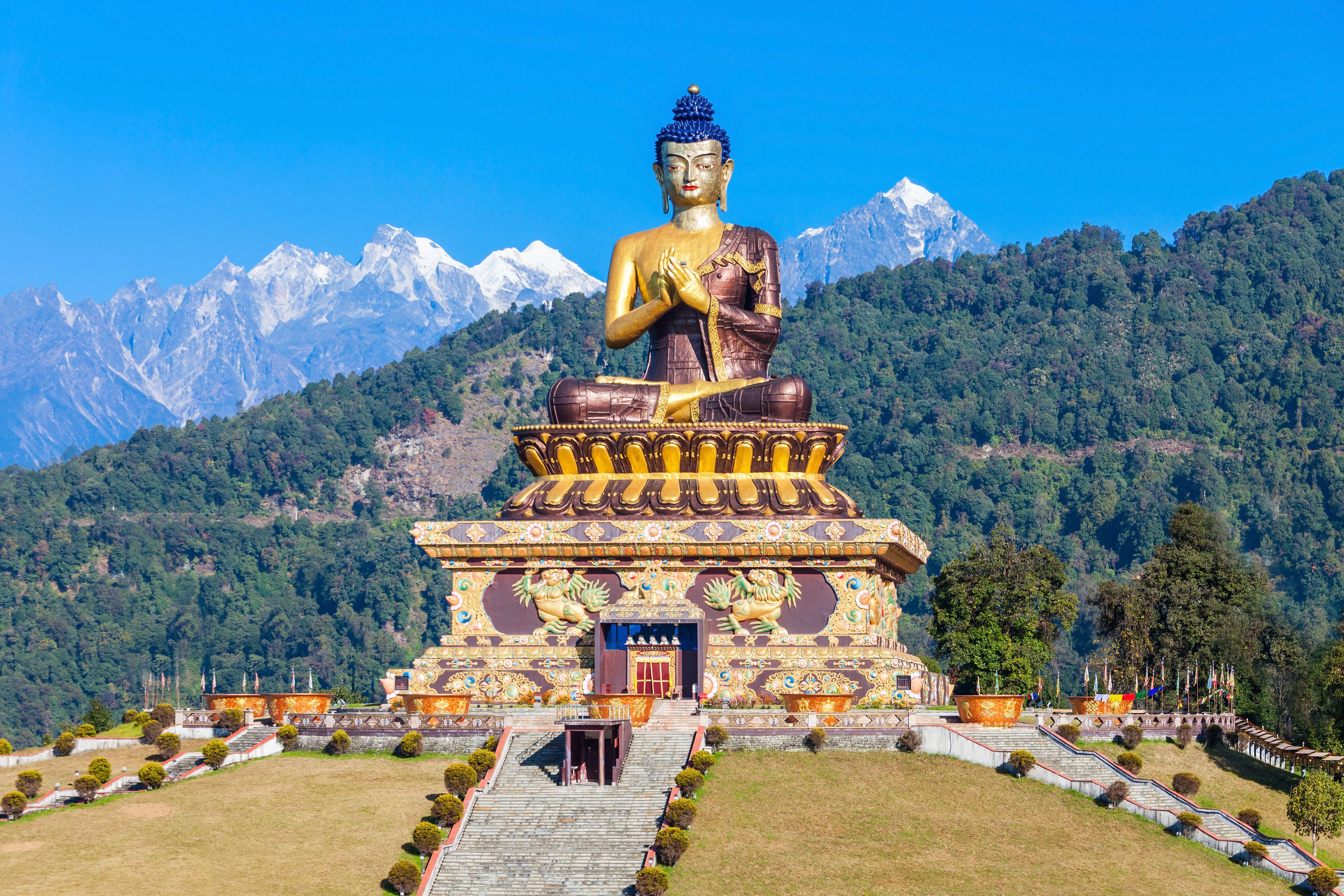 15 Places To Visit in Pelling {{year}}, Tourist Places & Attractions