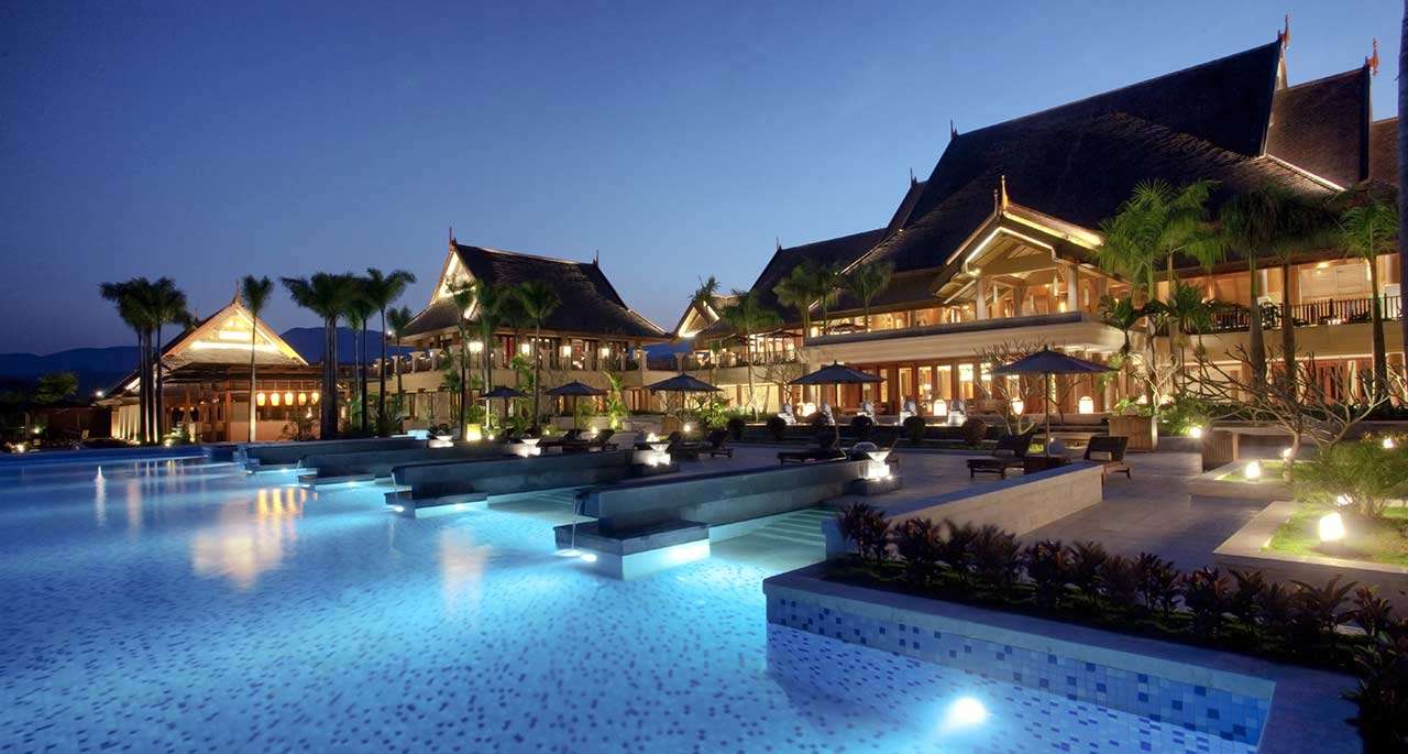 Luxury Resorts