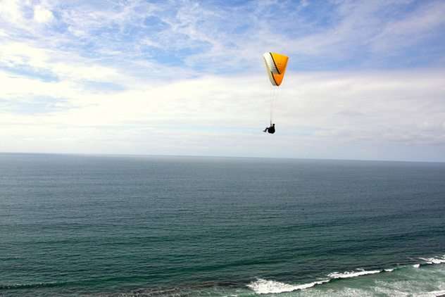 Paragliding in Arambol